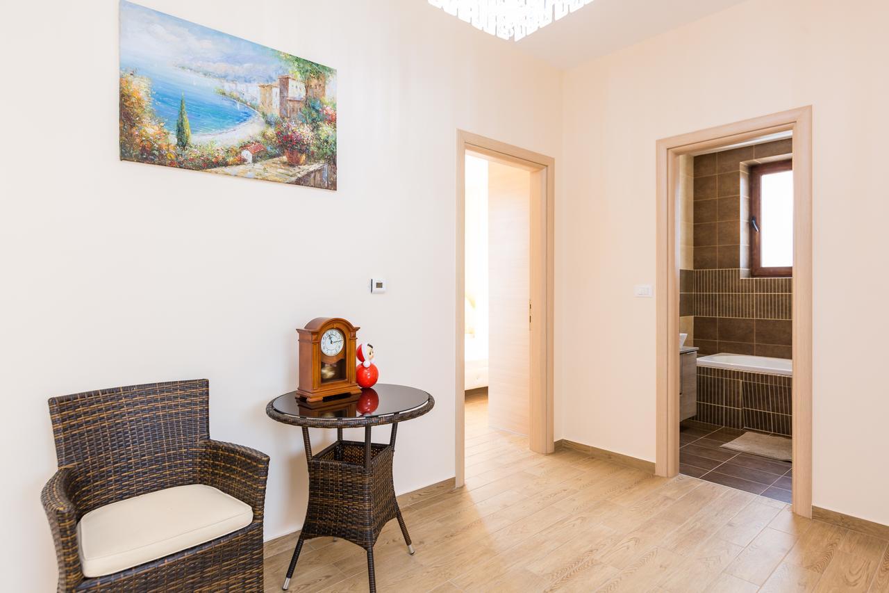 Levanda Luxury Stone Villa Kalivai Exteriör bild